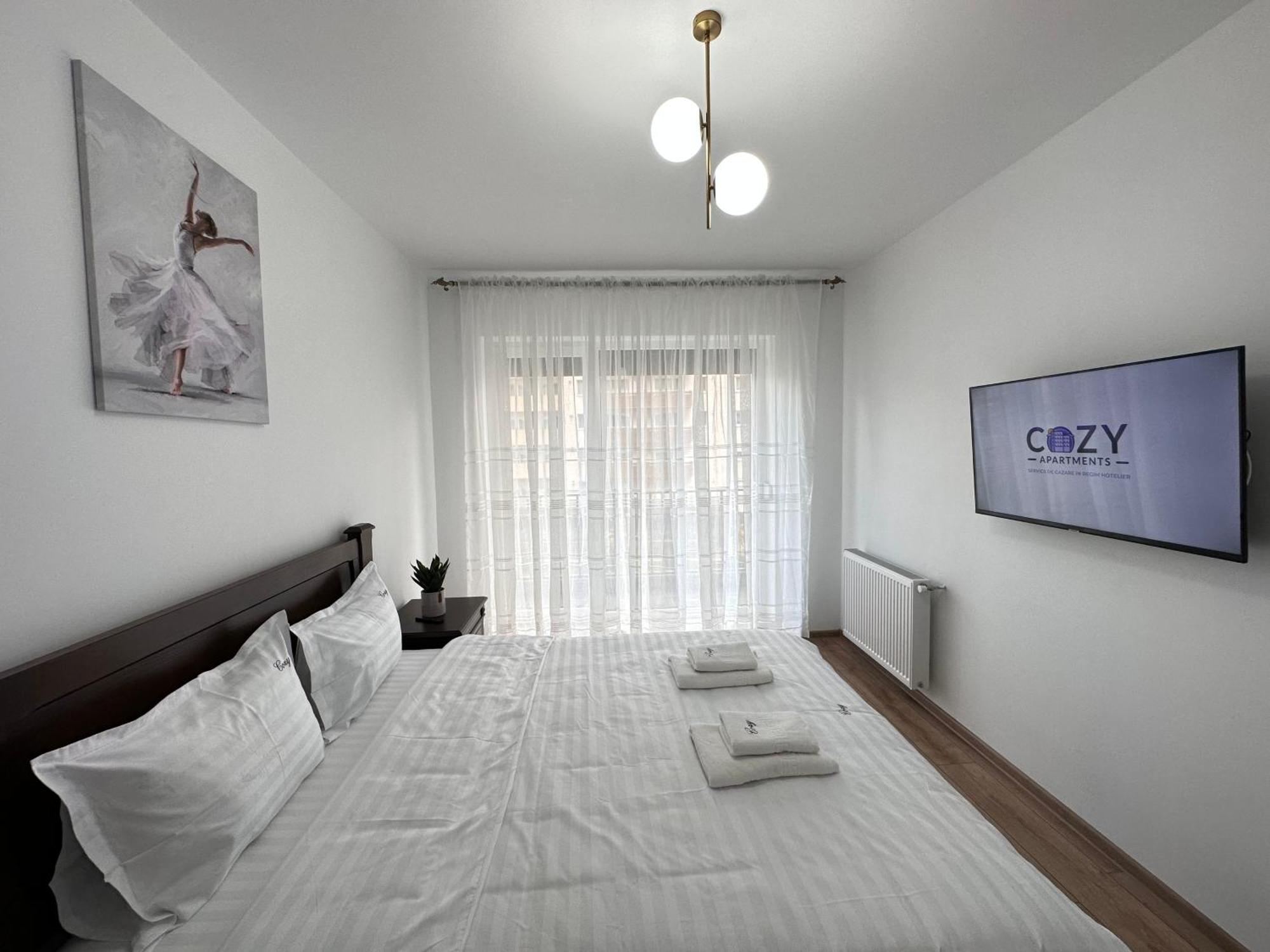 Cozy Luxury Apartments - Coresi Mall #ブラショフ エクステリア 写真